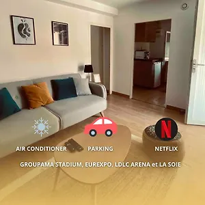 https://appartement-cosy-proche-la-soie.hotels-rhonealpes.com